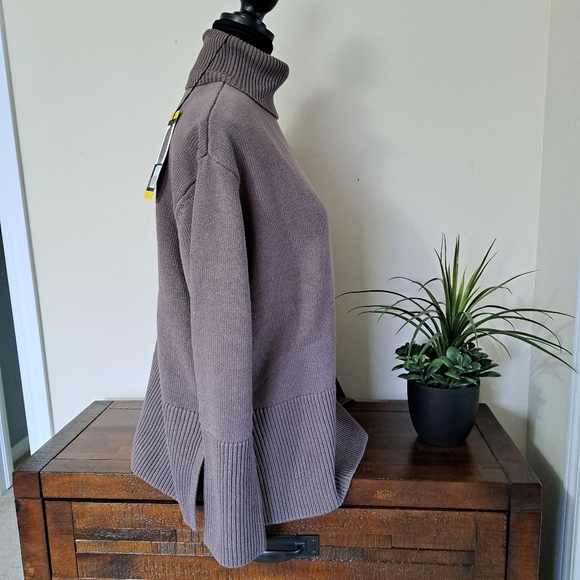 ❤️Gap Turtleneck Sweater Women's Small Brown Split Hem Chunky Knit Ribbed NWT - Picture 5 of 12